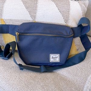 Herschel Supply belt bag
